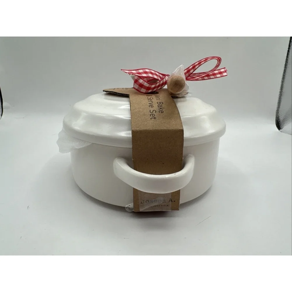 Covered Stoneware Mini Brie Bake &‎ Serve Set With Spreader 